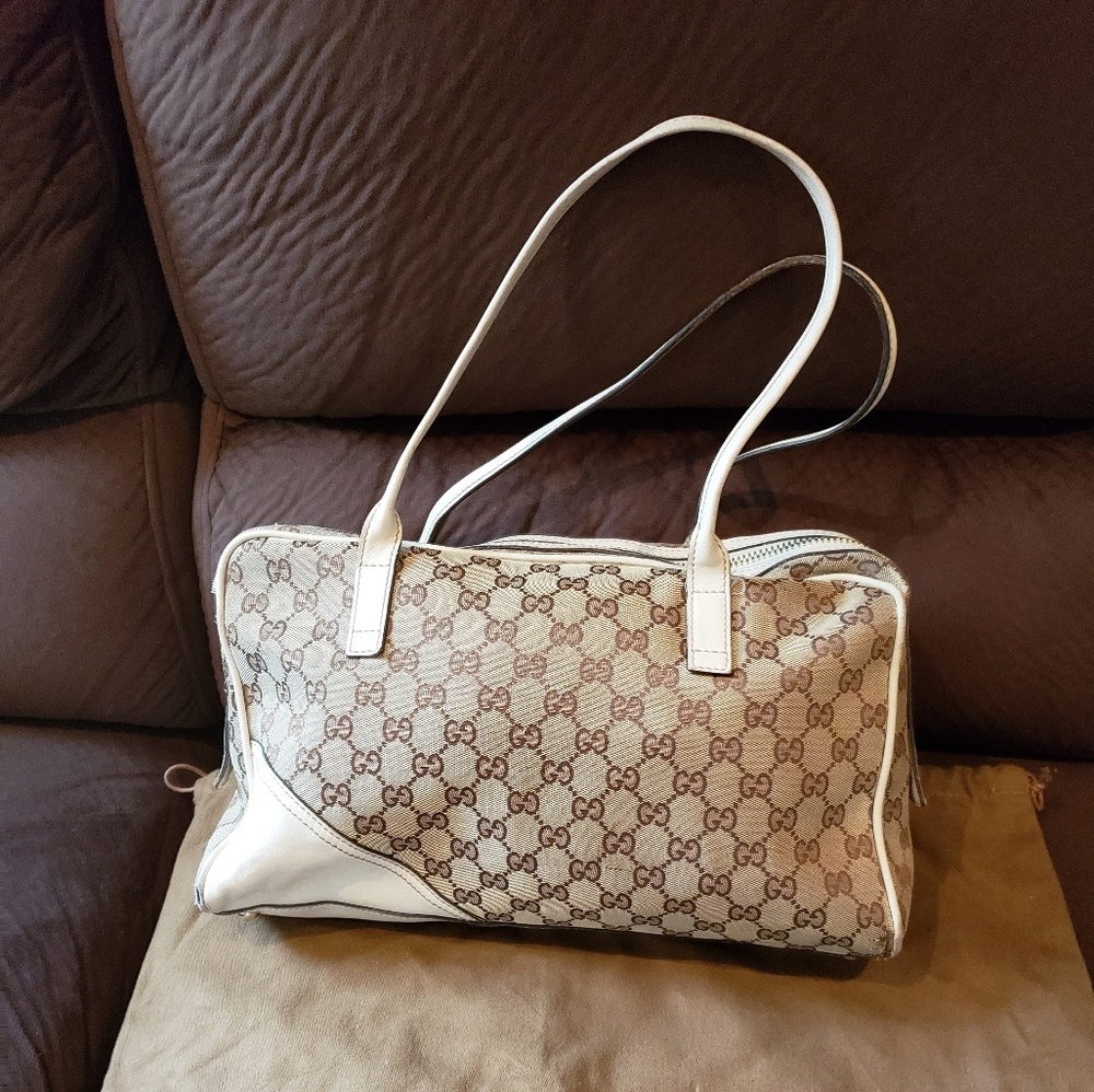 Gucci - Picture 2 of 4